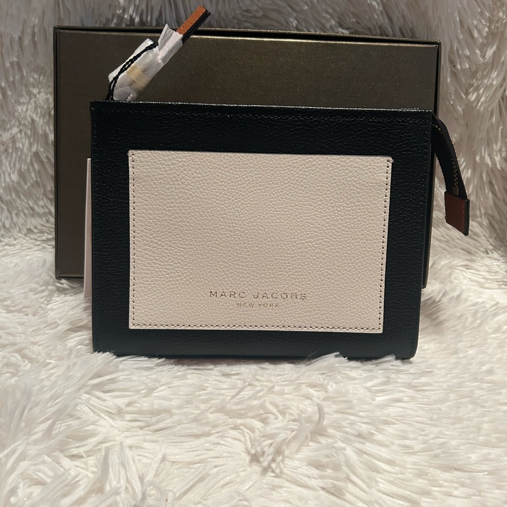 Marc Jacobs Black and Cream Wallet